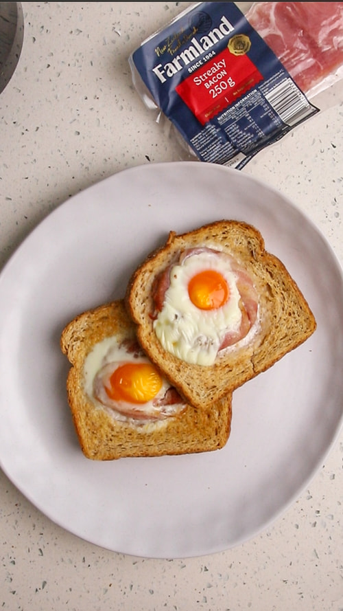 Air Fryer Bacon and Egg Toast